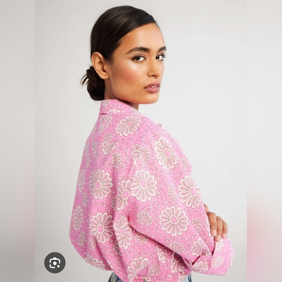 Mille Tops - Mille Resort Sofia Top Pink Floral Button-Up Shirt Size Medium